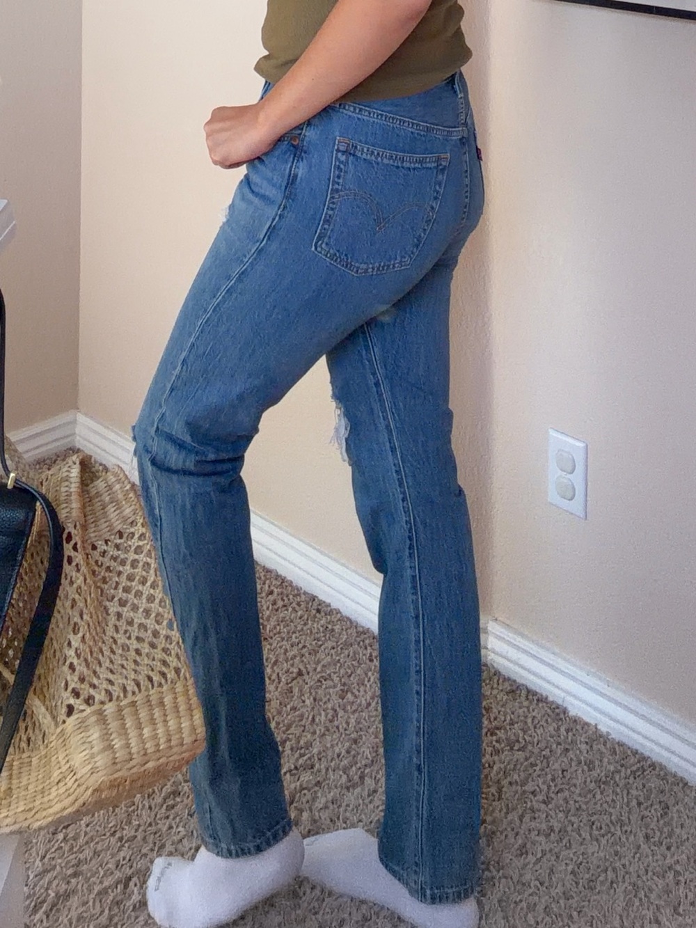 Levi’s 501 Distressed Straight Leg Jeans 28x32